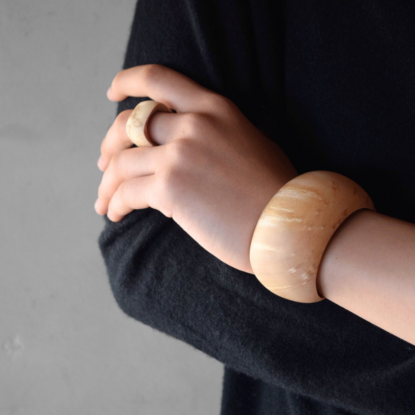 Ball cuff