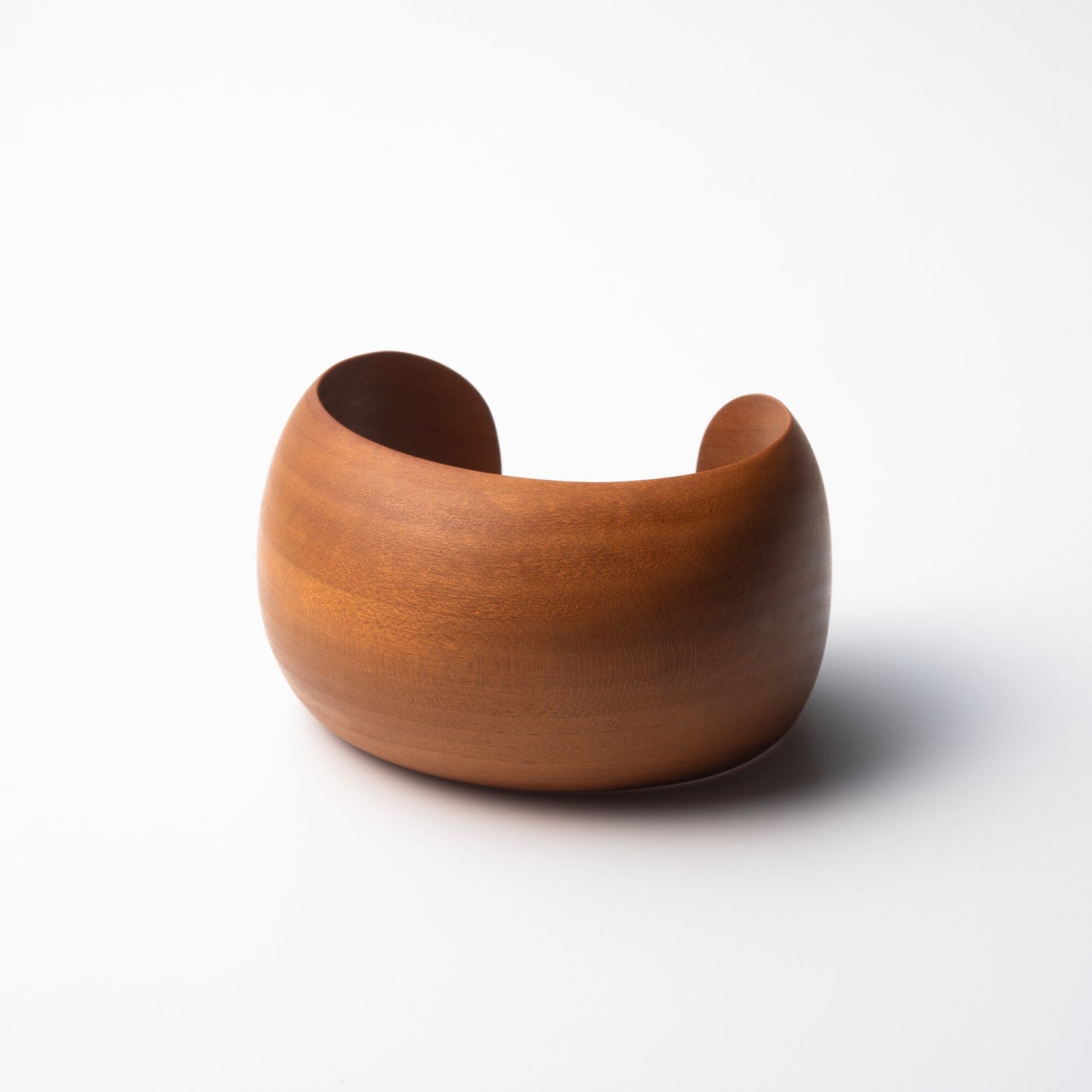 Ball cuff
