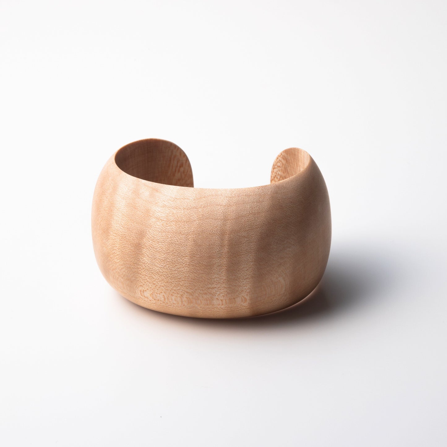 Ball cuff
