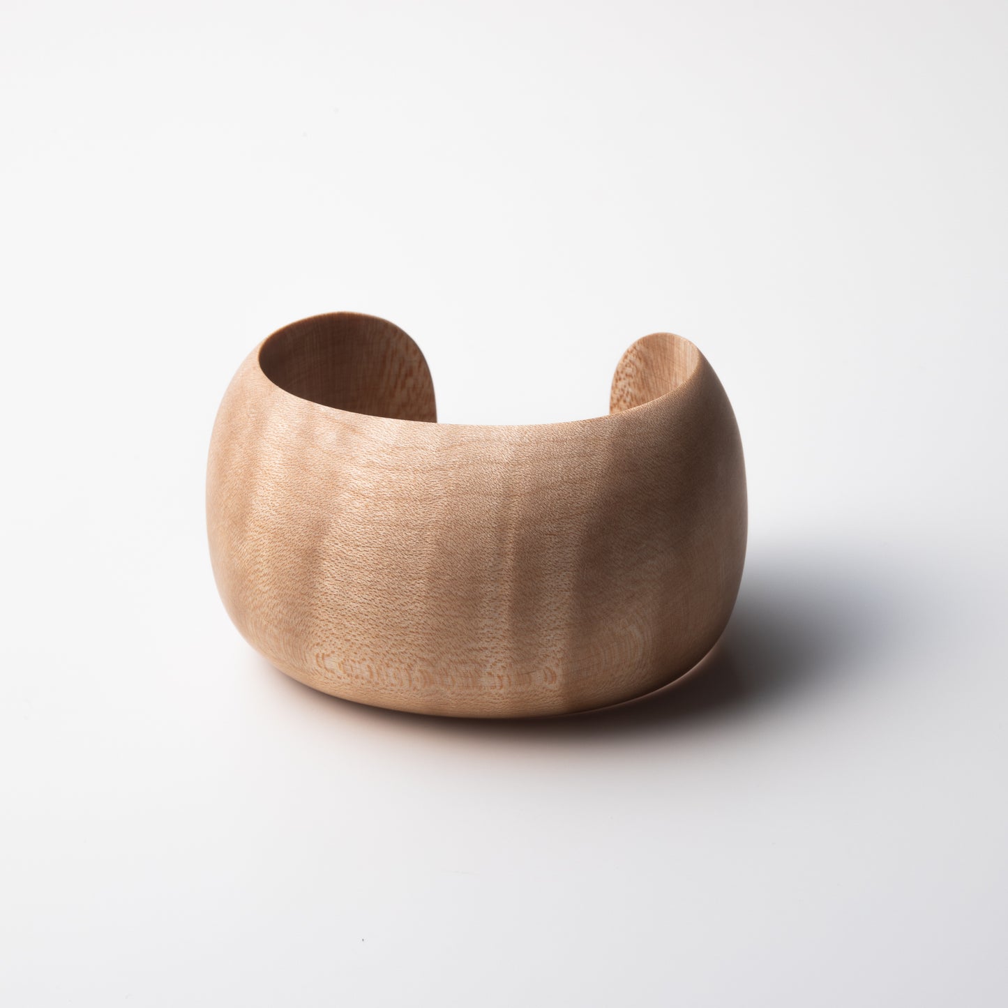Ball cuff